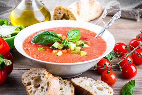 Schlank mit Sommersuppen