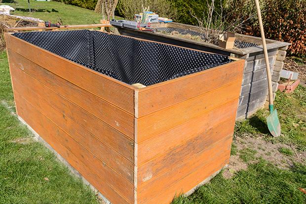 Gemüsegarten im Hochbeet 