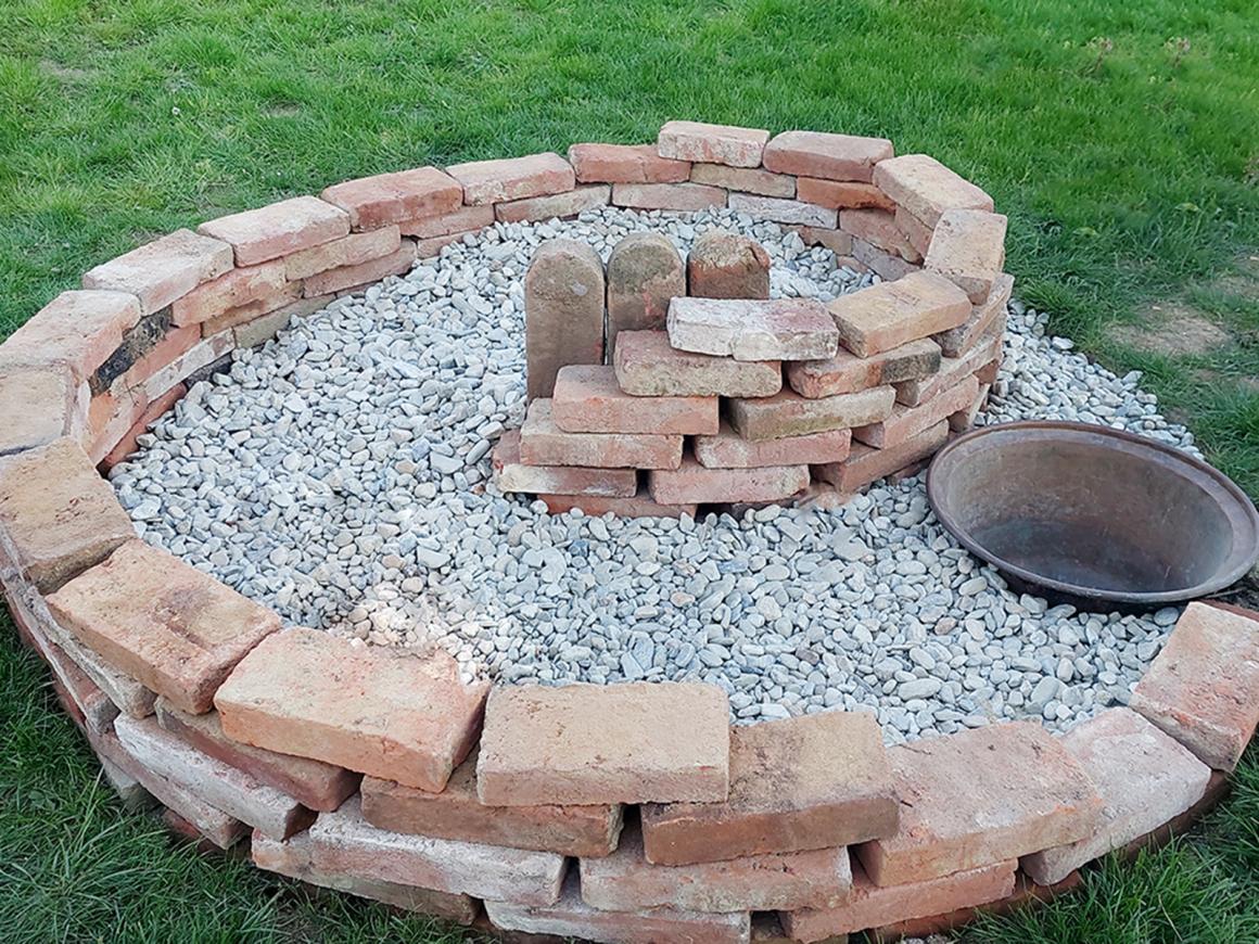 Kräuterspirale selber bauen