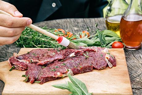 Marinieren von Fleisch