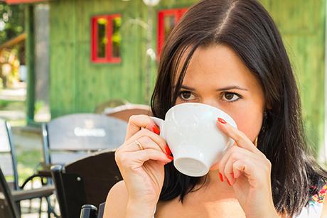 Kaffee entzieht dem Körper Wasser