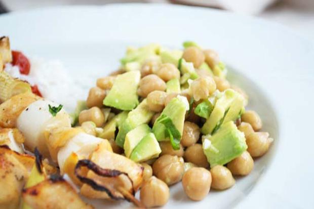 Kichererbsensalat mit Avocado
