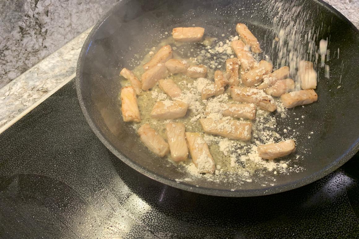 Fleisch bestäuben