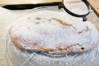 Quarkstollen bestäuben