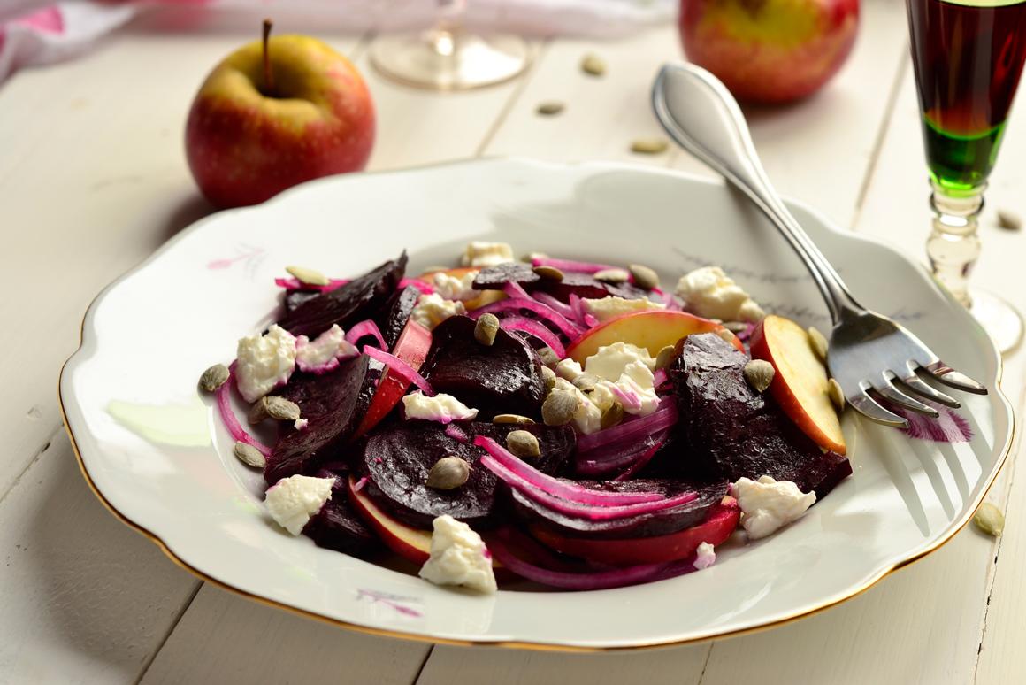 Randensalat mit Apfel
