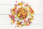 Buntes Popcorn für Kinder
