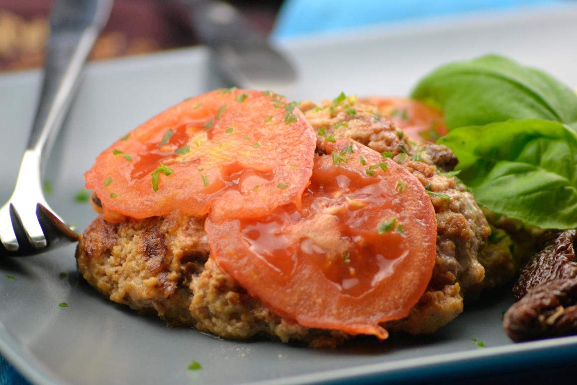 Tomaten-Hacksteaks