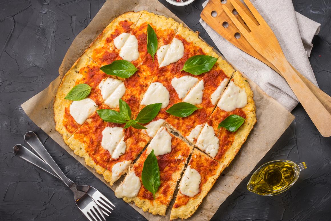 Low Carb Pizzaboden aus Blumenkohl