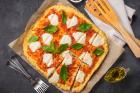 Low Carb Pizzaboden aus Blumenkohl