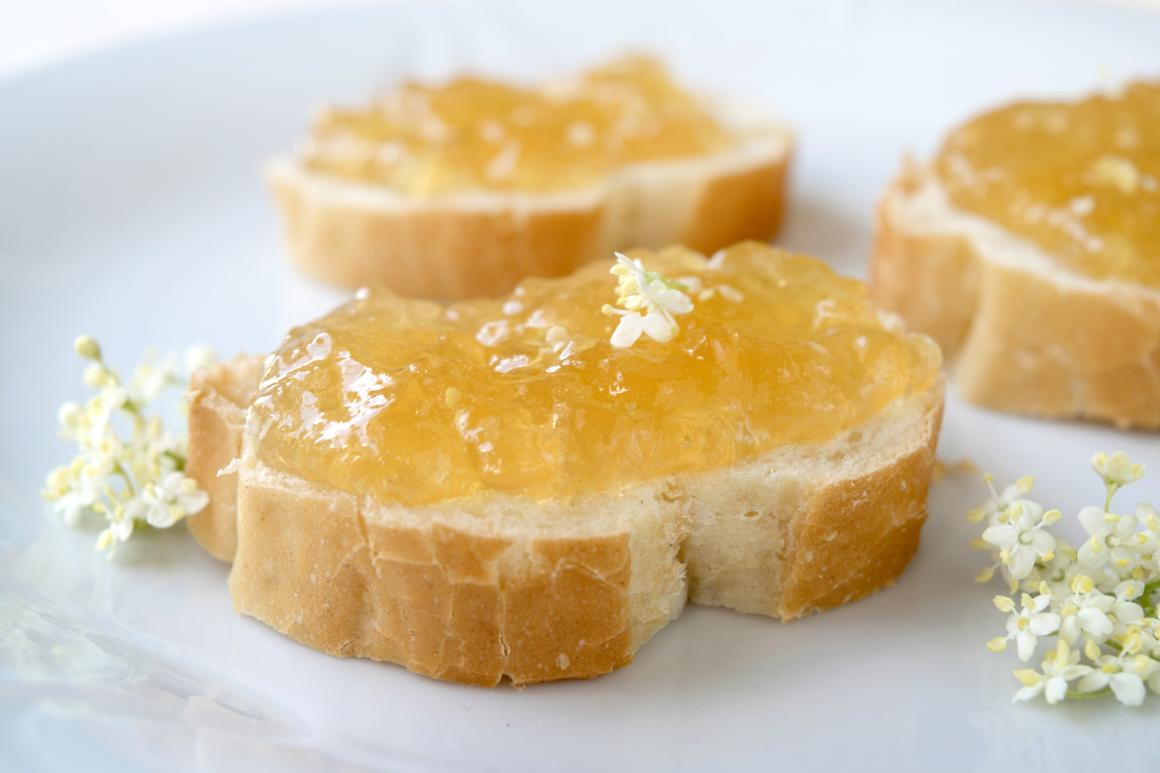 Holunderblütengelee