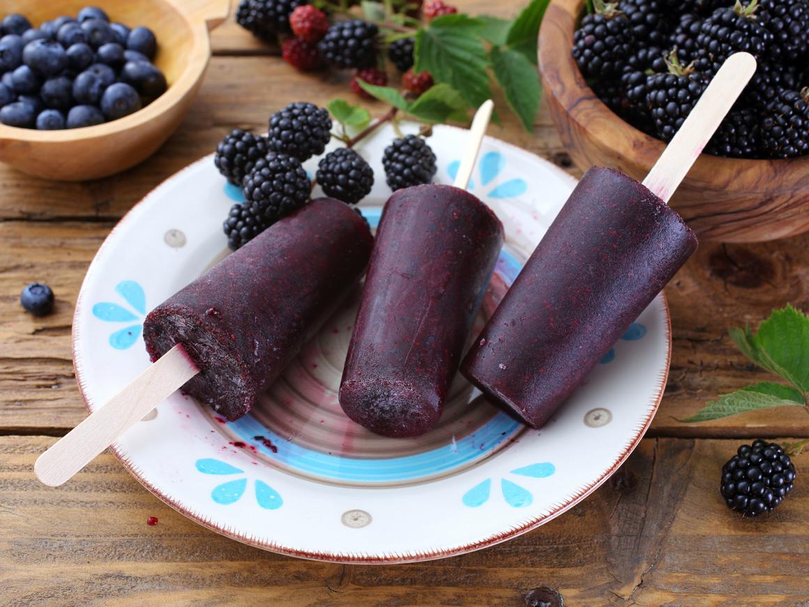 Brombeereis am Stiel