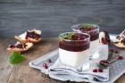 Panna Cotta mit Granatapfelgelee