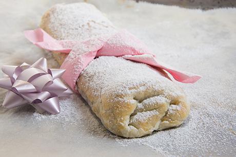 Rhabarberstrudel mit Blätterteig