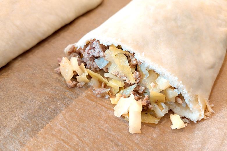 Sauerkrautstrudel mit Hackfleisch
