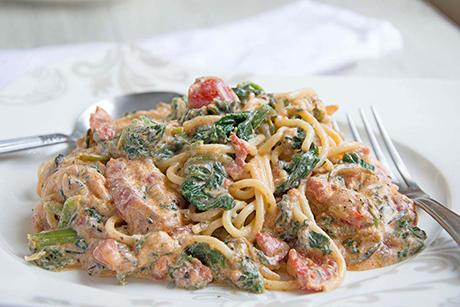 Spaghetti mit Spinat