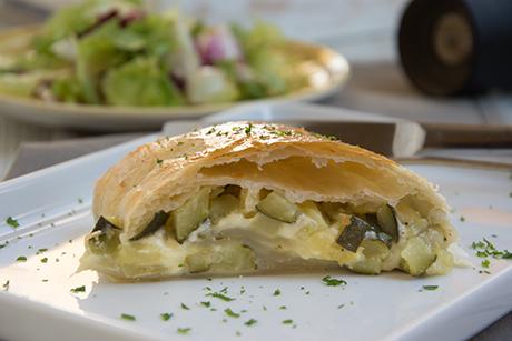 Zucchettistrudel mit Schafskäse