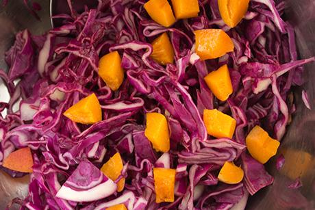 Rotkohlsalat mit Mango