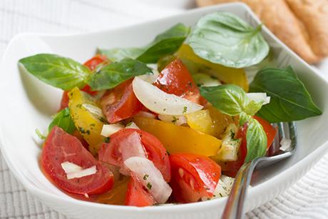 Tomatensalat mit Minze
