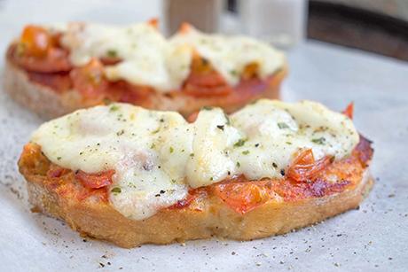 Ciabatta mit Tomaten und Mozzarella