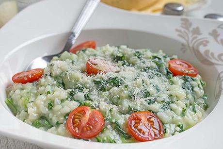 Gorgonzola Risotto mit Spinat