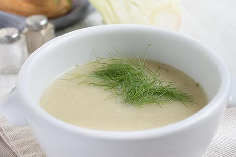 Fenchelsuppe mit Apfel
