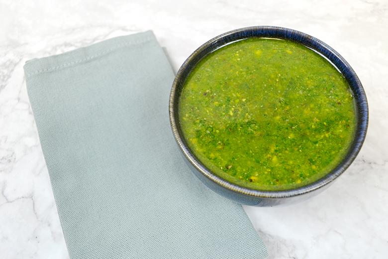 Bärlauchpesto mit Pinienkernen