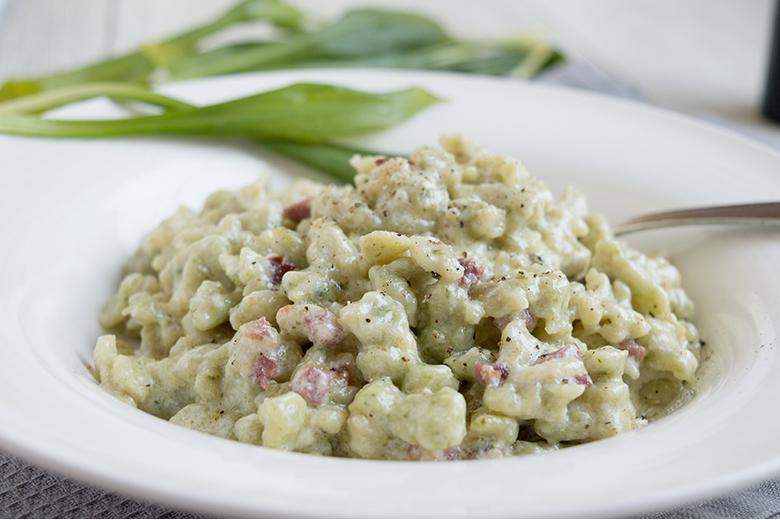 Bärlauchspätzle mit Schinken