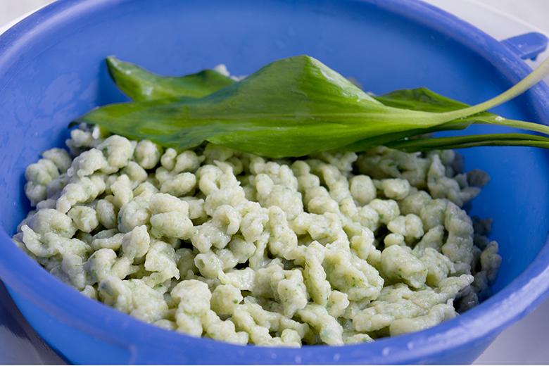 Bärlauchspätzle mit Quark