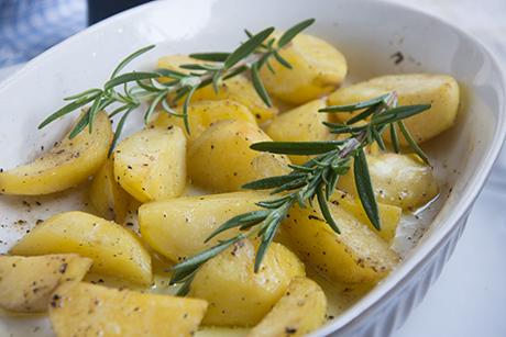 Ofenkartoffeln mit Rosmarin