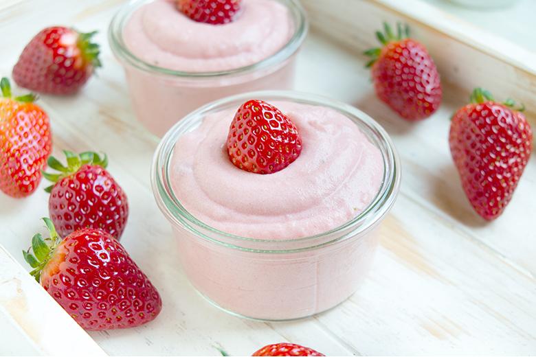 Erdbeermousse mit Quark