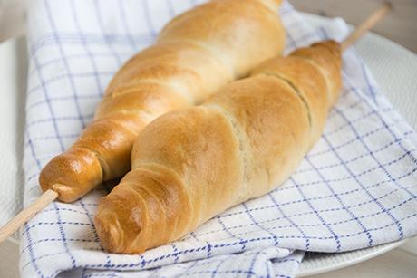 Schlangenbrot mit Quark