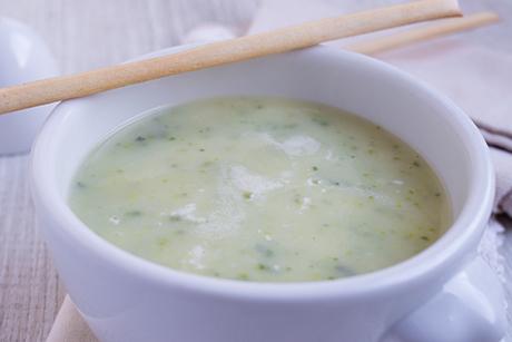 Zucchettisuppe mit Kartoffeln