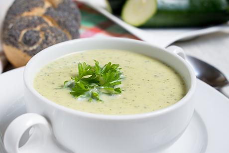 Schnelle Zucchettisuppe
