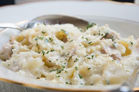 Gorgonzolasauce mit Schinken