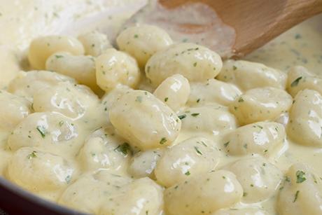 Gorgonzolasauce mit Gnocchi