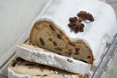 Quarkstollen mit Hefe