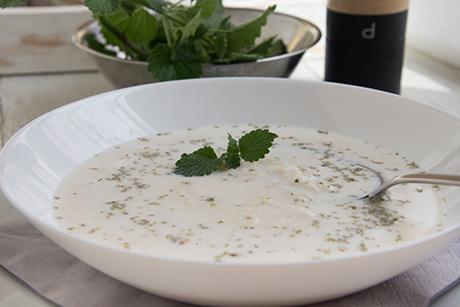 Yayla Corbasi - Joghurtsuppe mit Reis