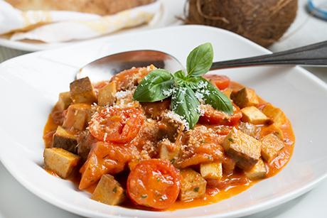 Tofu in Kokos-Tomatensauce