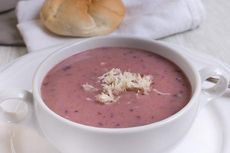 Aronia-Krenschaumsuppe