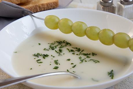 Zürcher Unterländer Weinsuppe