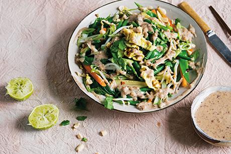 Gado Gado mit Omlett-Streifen