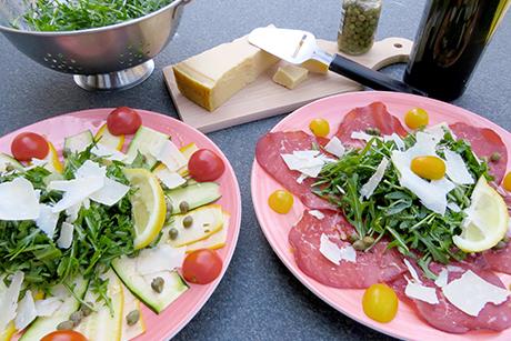 Bresaola und Zuchetticarpaccio