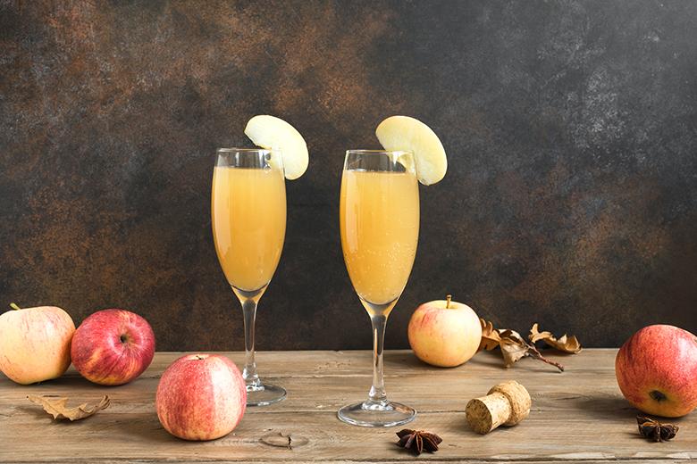 Apfel Mocktail mit Ahornsirup