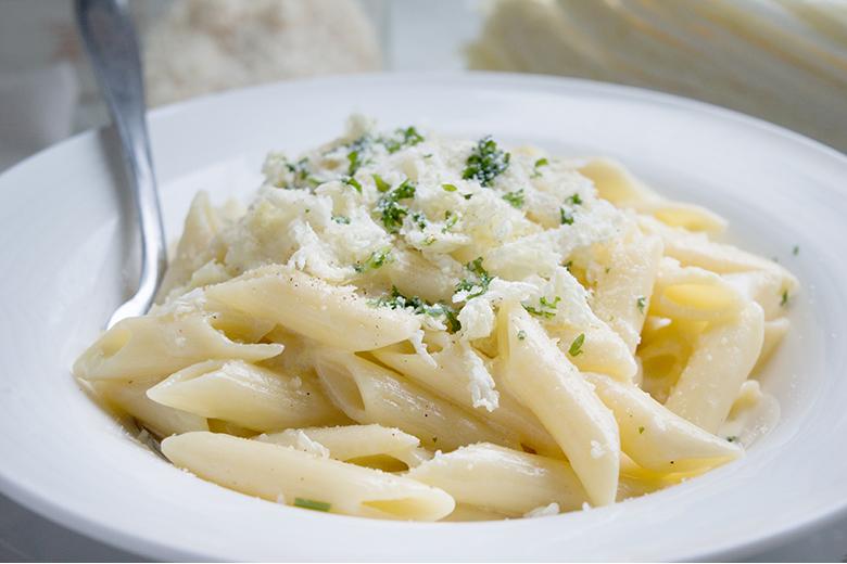 Penne mit Zuckerhut-Sauce