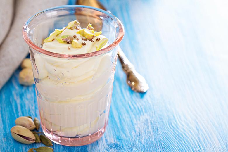 Joghurtcreme mit Pistazien