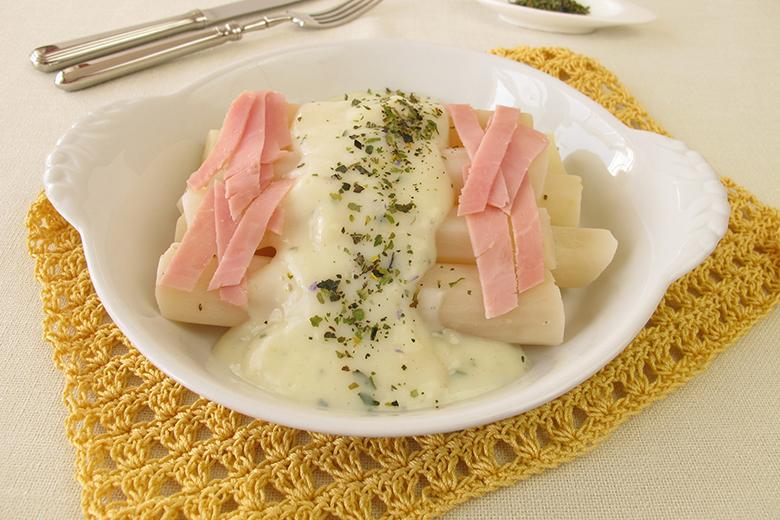 Schwarzwurzel mit Schinken in Bechamelsauce