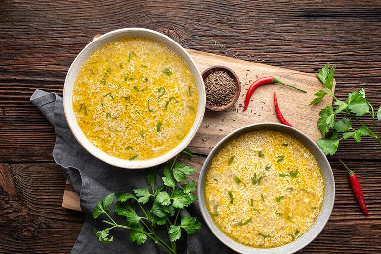 Eitropfsuppe mit Chili