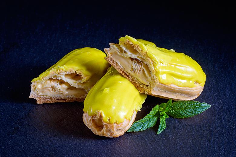 Pistazien-Eclairs