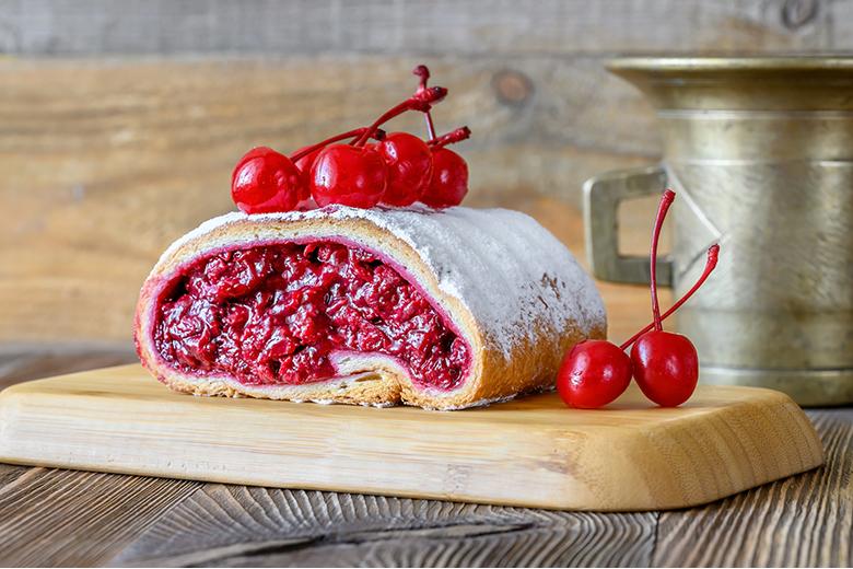 Kroatischer Kirschenstrudel