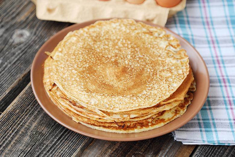 Crepe mit Mineralwasser